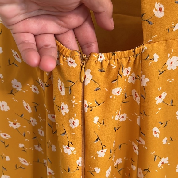 INA DRESS - Picture 7 of 9